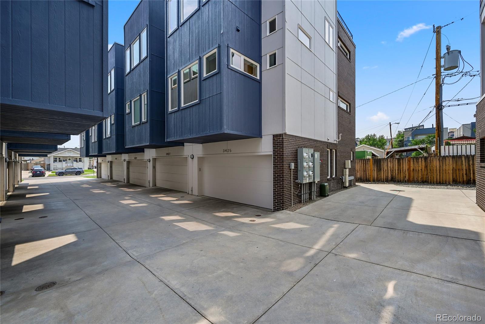 Sloans Denver Condo / Townhome | MLS #: 30448243425 W 16th Avenue , Denver Beds: 2 Baths: 4 Price: $624,000