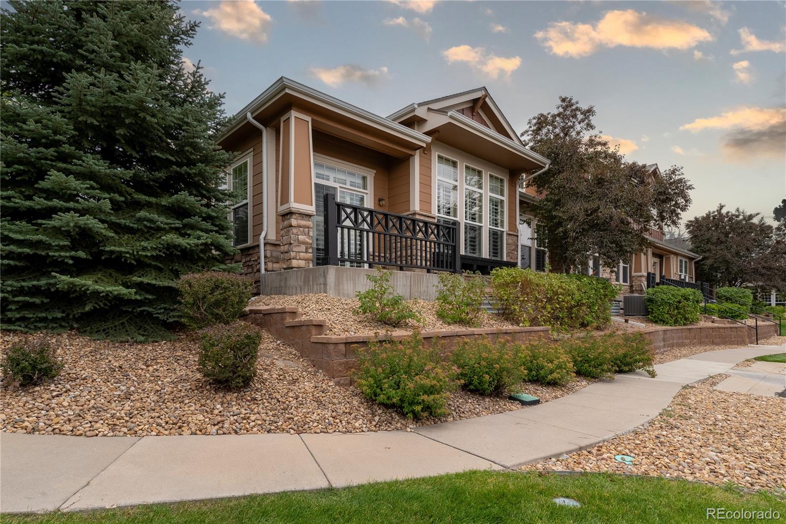 Broadlands Broomfield Condo / Townhome | MLS #: 89184143751 W 136th Avenue V4, Broomfield Beds: 3 Baths: 3 Price: $599,500