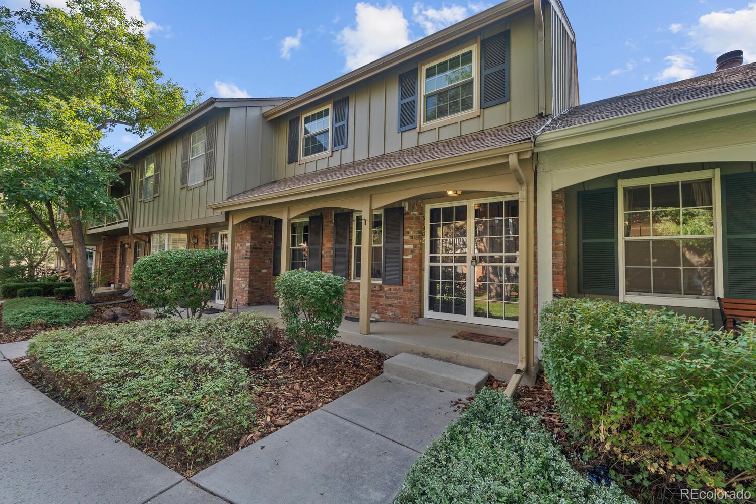 Cherry Creek Meadows Denver Condo / Townhome | MLS #: 21256079140 E Cherry Creek South Drive E, Denver Beds: 3 Baths: 2 Price: $414,900