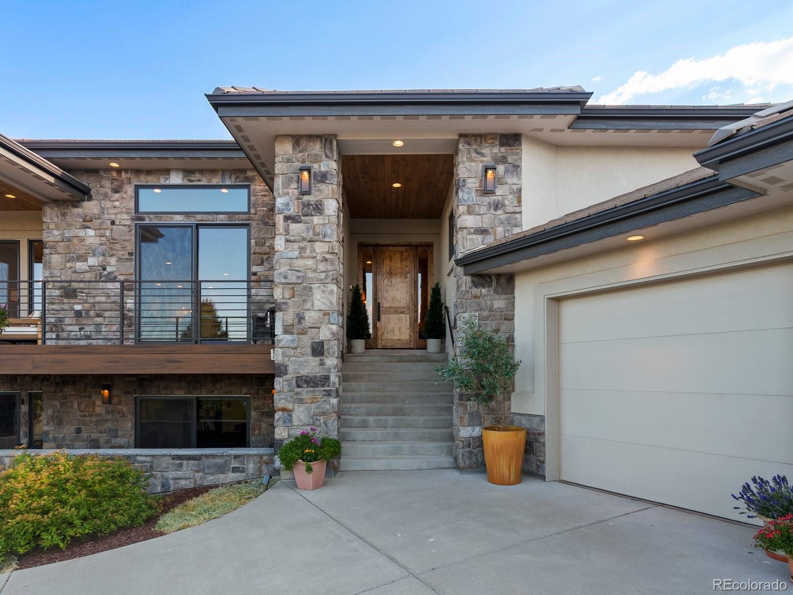Roxborough Park Littleton Home | MLS #: 992023311194 W Yucca , Littleton Beds: 5 Baths: 5 Price: $1,525,000