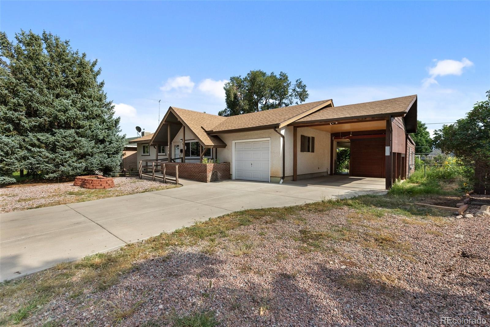 1038  ohio avenue, Canon City sold home. Closed on 2026-04-30 for $310,000.