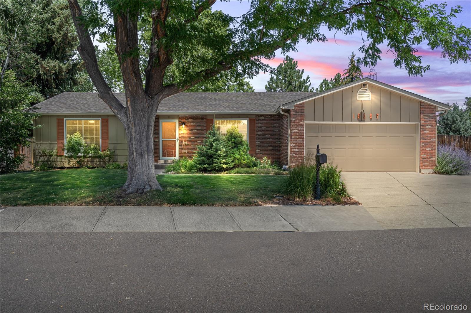Aurora Knolls Aurora Home | MLS #: 486531518197 E Asbury Place, Aurora Beds: 3 Baths: 2 Price: $515,000