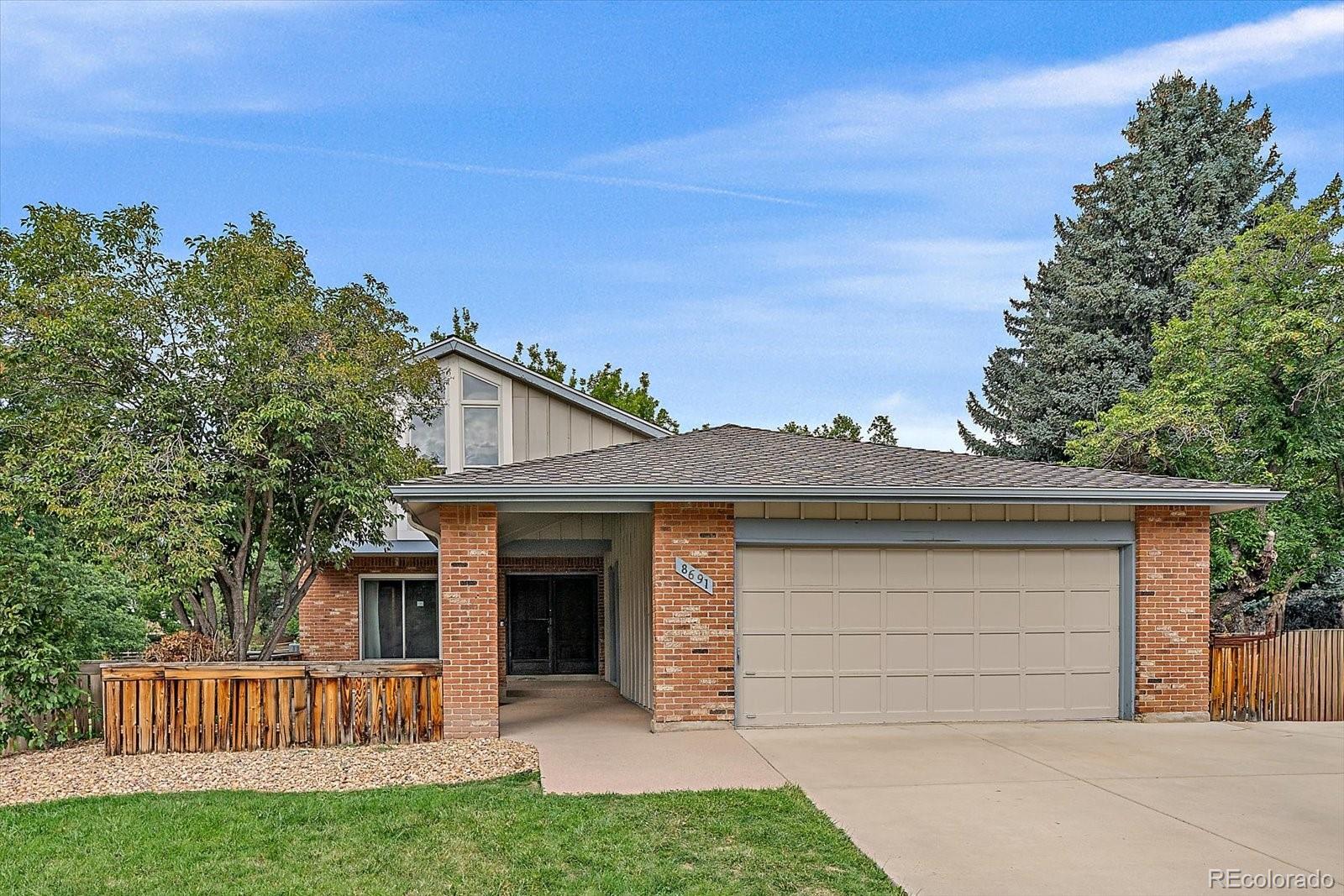 Willow Creek Centennial Home | MLS #: 37553718691 E Kettle Avenue, Centennial Beds: 4 Baths: 3 Price: $899,000
