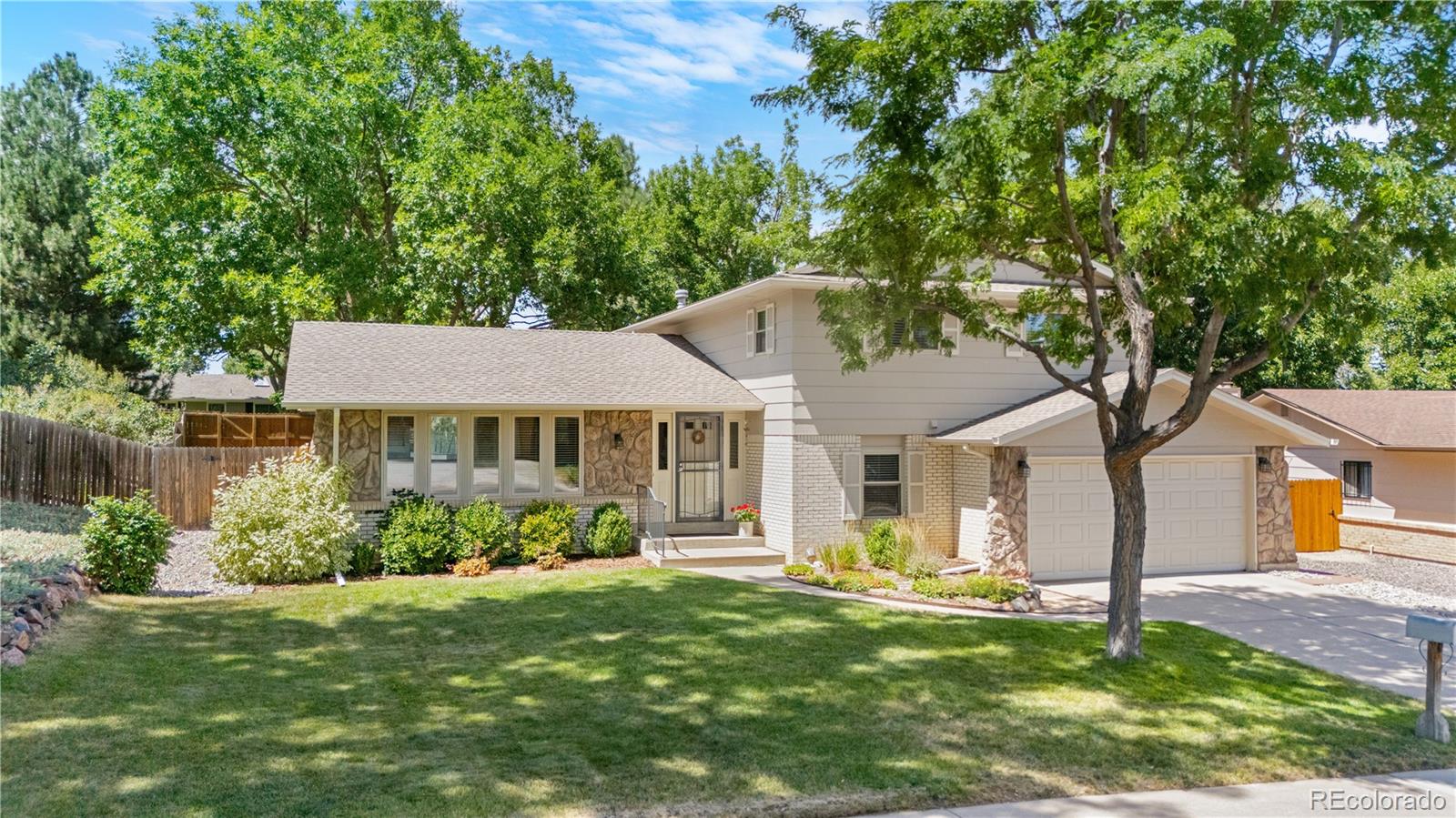 Southglenn Centennial Home | MLS #: 48018837421 S Kit Carson Street, Centennial Beds: 3 Baths: 3 Price: $698,000