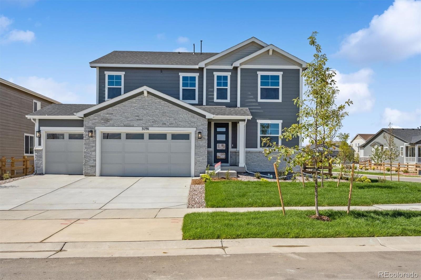 Aurora Highlands Aurora Home | MLS #: 36652913791 N Haleyville Street, Aurora Beds: 5 Baths: 4 Price: $824,950