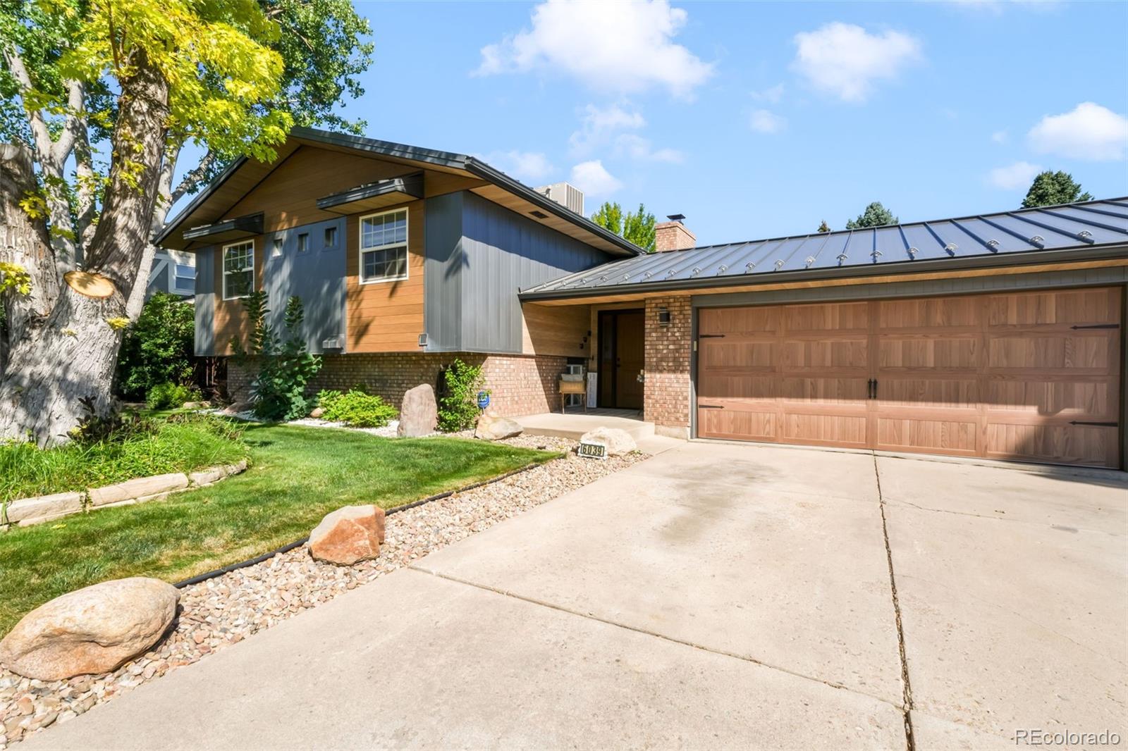 Leawood Littleton Home | MLS #: 21380956039 W Fair Drive, Littleton Beds: 3 Baths: 3 Price: $815,000