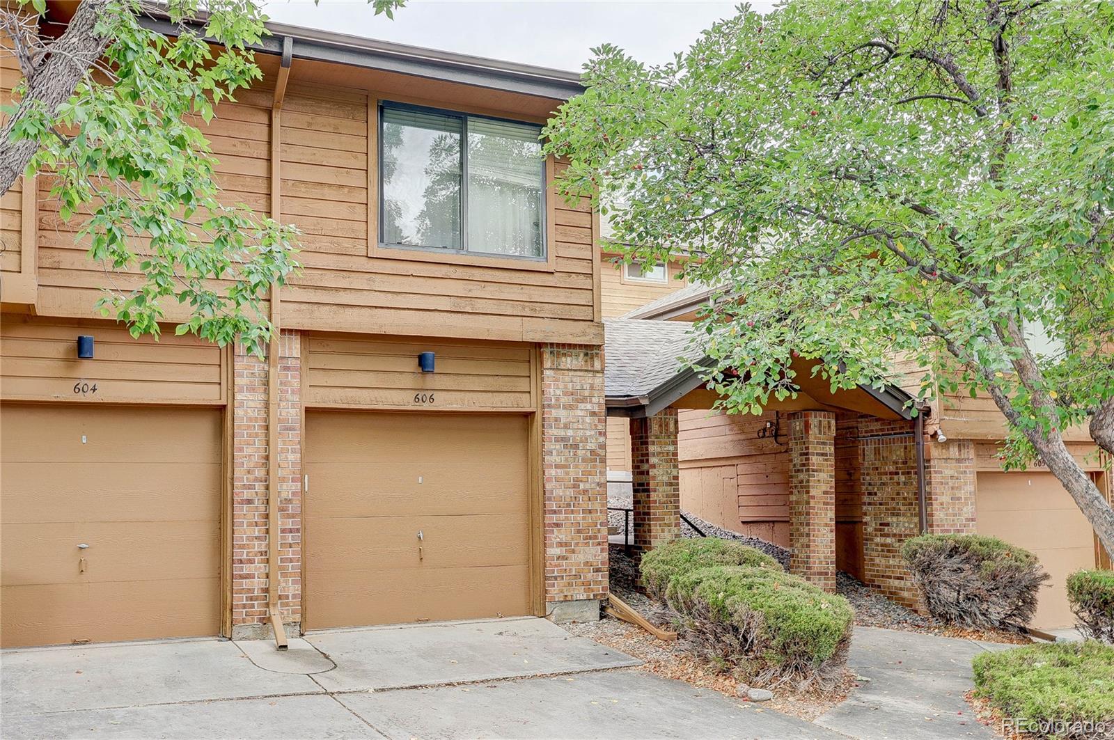  Centennial Condo / Townhome | MLS #: 60098165555 E Briarwood Avenue 606, Centennial Beds: 1 Baths: 2 Price: $325,000
