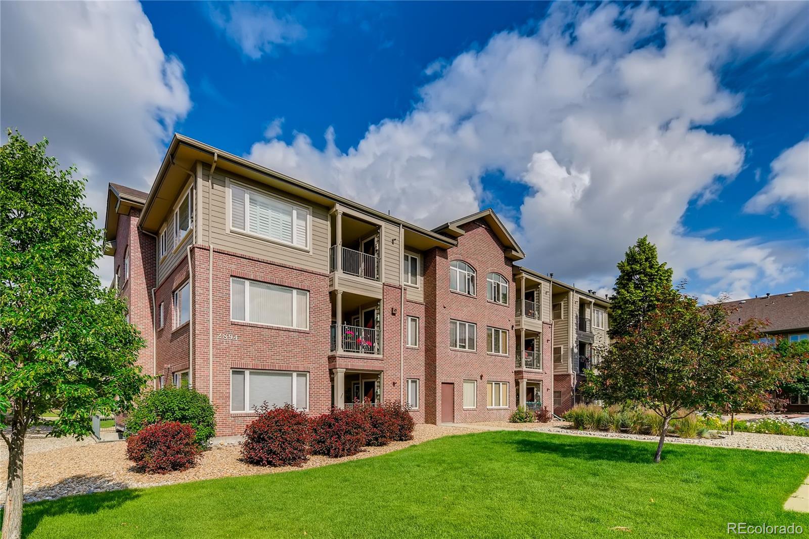 Riverwalk Littleton Condo / Townhome | MLS #: 64612962894 W Riverwalk Circle B209, Littleton Beds: 1 Baths: 2 Price: $389,995