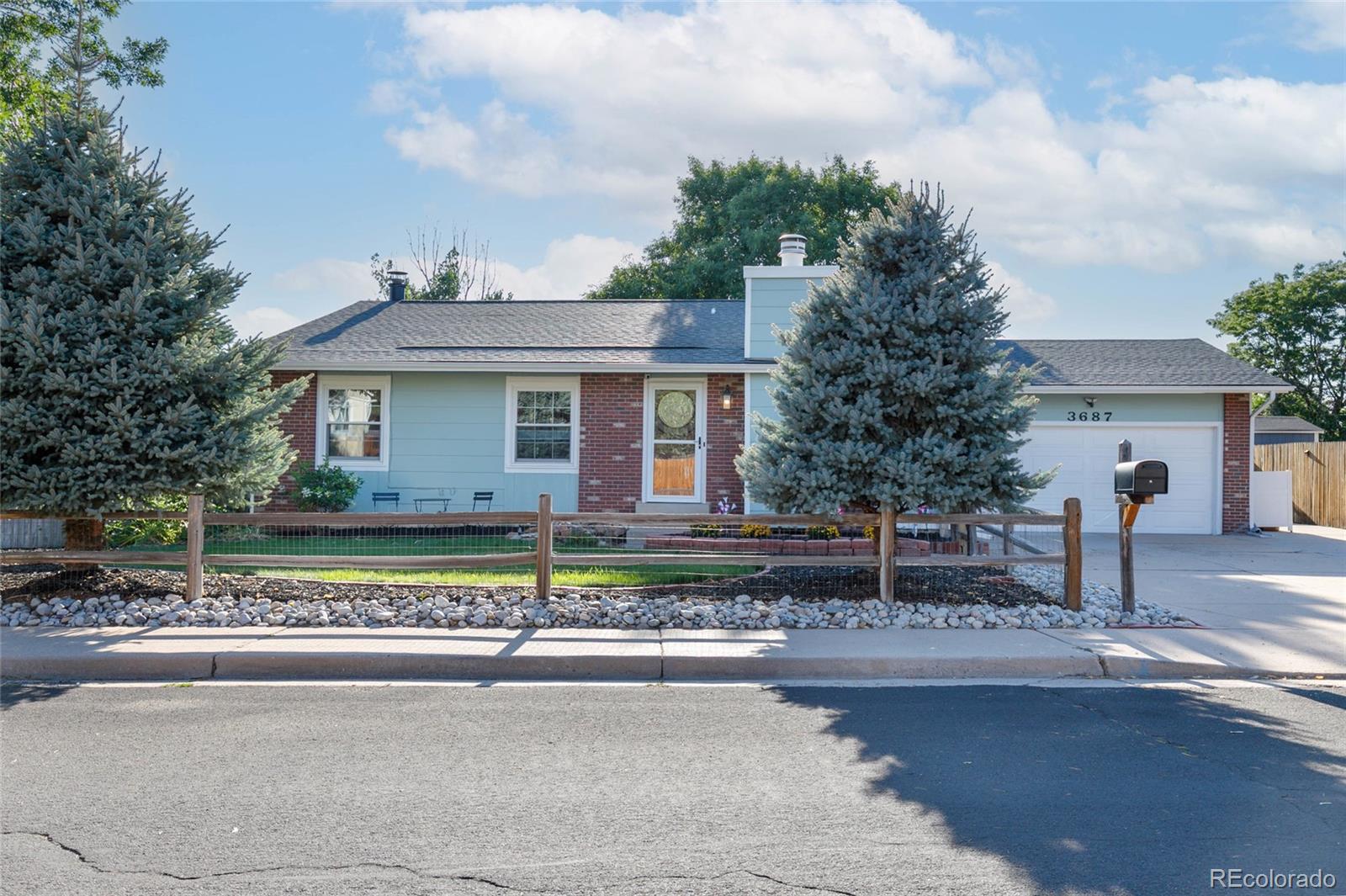 Mission Viejo Aurora Home | MLS #: 89851003687 S Ouray Street, Aurora Beds: 4 Baths: 3 Price: $575,000