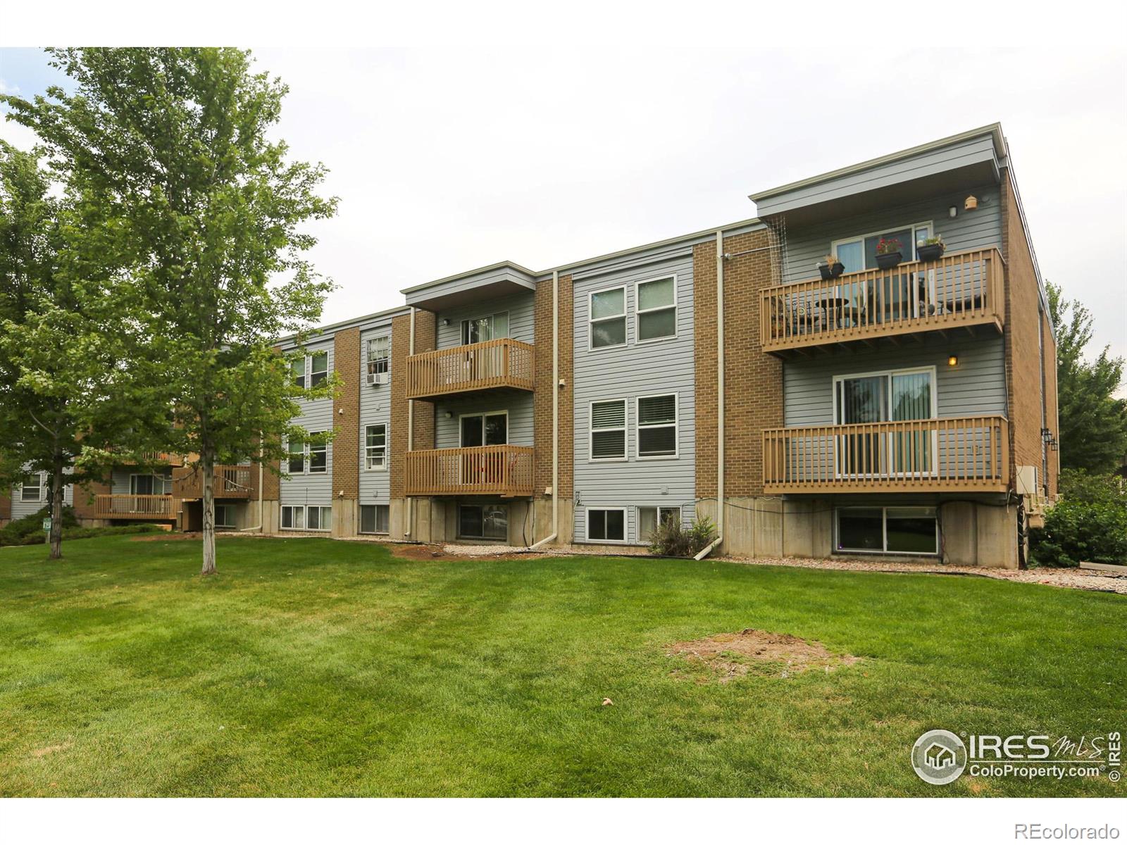  Louisville Home | MLS #: 45678910416841608  Cottonwood Drive, Louisville Beds: 2 Baths: 1 Price: $269,000