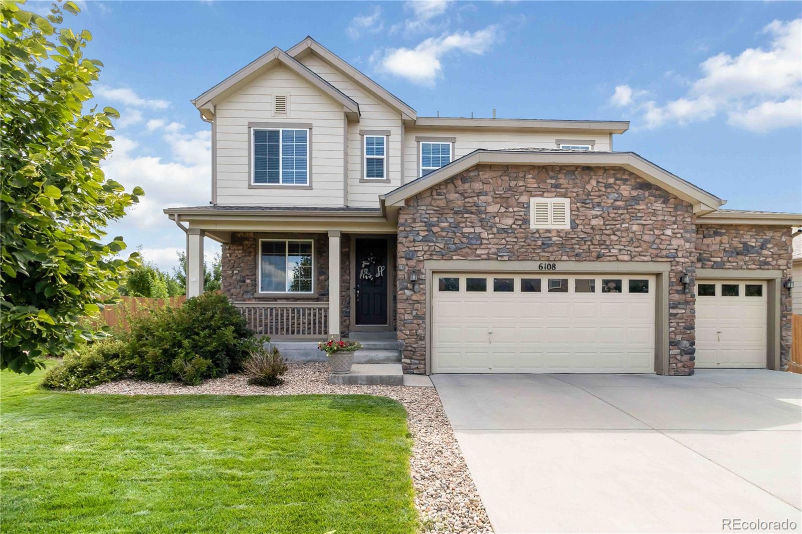 Wheatlands Aurora Home | MLS #: 73266856108 S Harvest Court, Aurora Beds: 4 Baths: 4 Price: $649,999