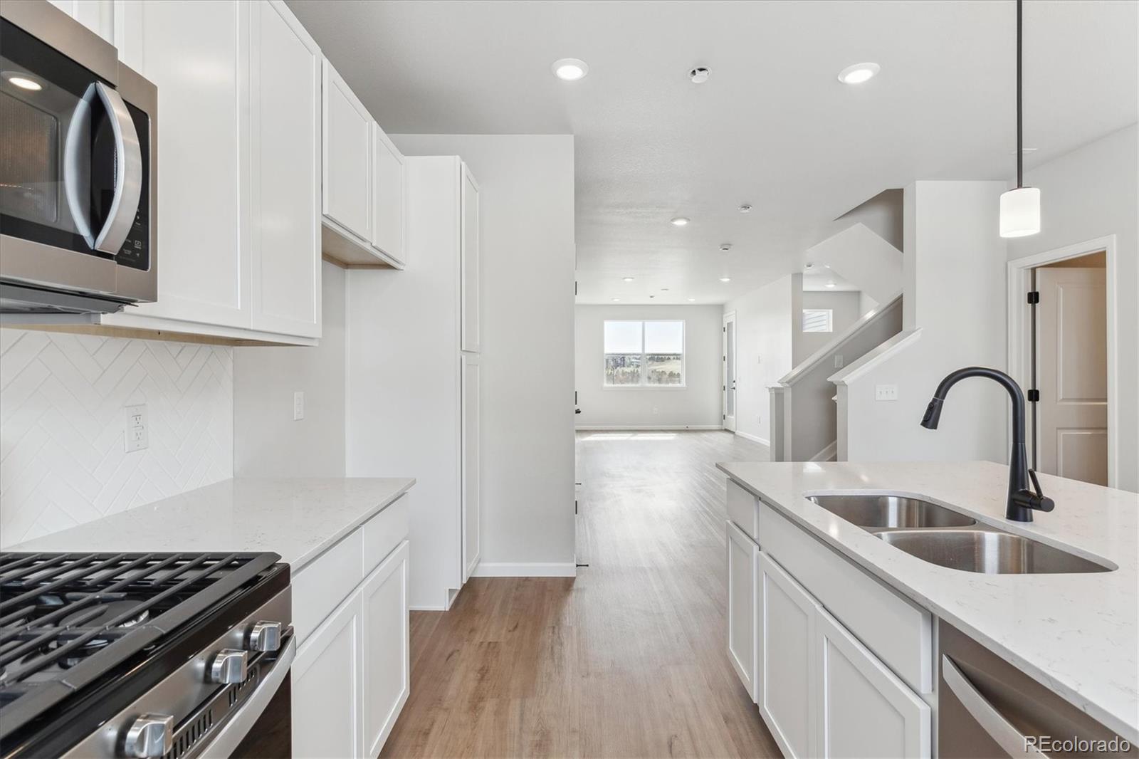  Broomfield Condo / Townhome | MLS #: 1735329441  Interlocken Boulevard 104, Broomfield Beds: 4 Baths: 4 Price: $549,990