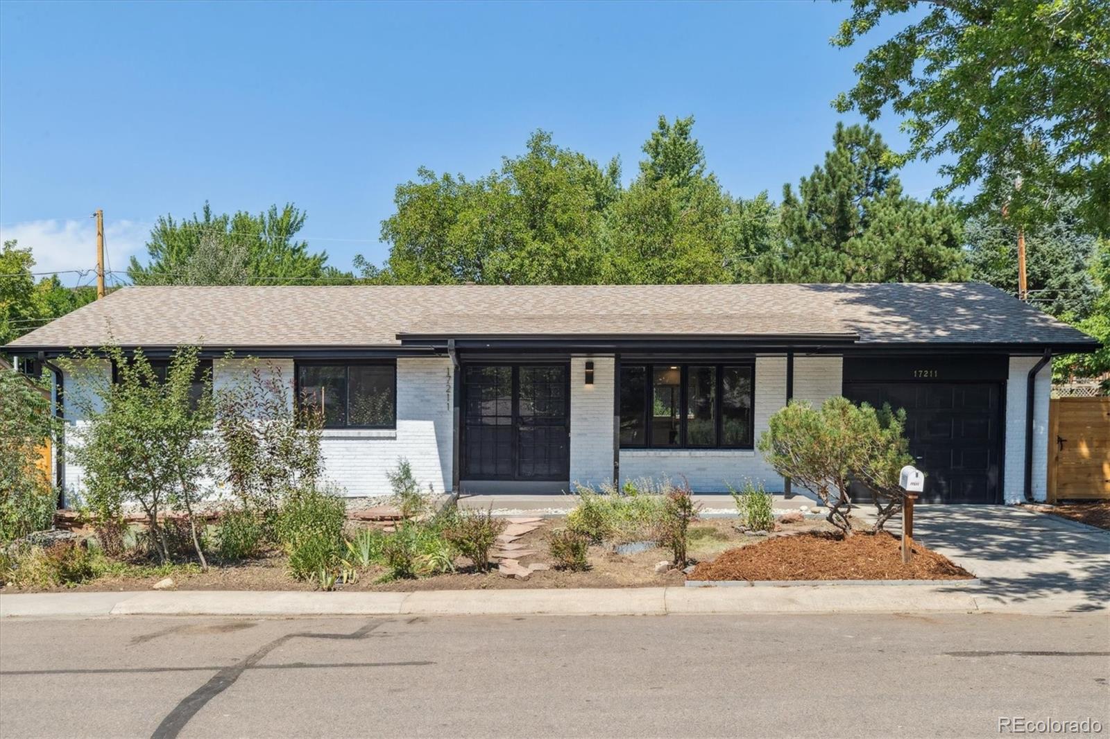 17211 w 15th place, Golden sold home. Closed on 2025-10-02 for $848,171.