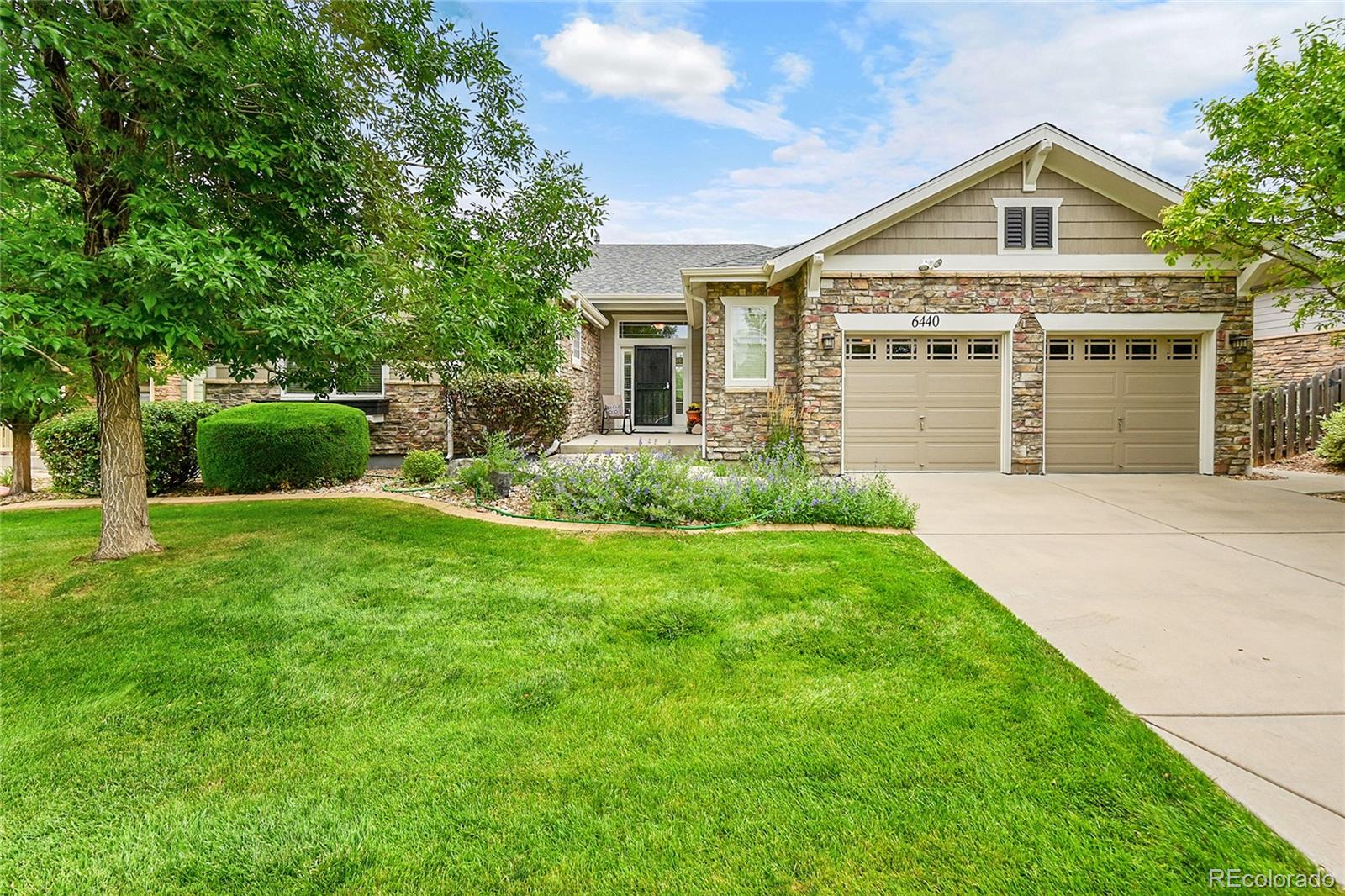 Beacon Point Aurora Home | MLS #: 82119486440 S Newcastle Way, Aurora Beds: 3 Baths: 2 Price: $650,000