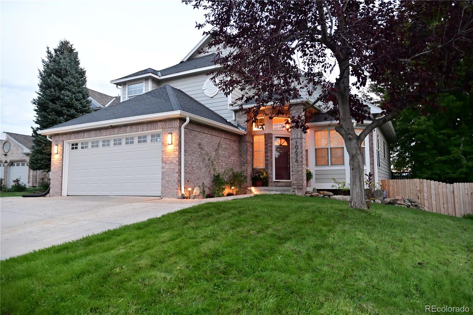 10678 w peakview drive, Littleton sold home. Closed on 2026-01-07 for $888,000.