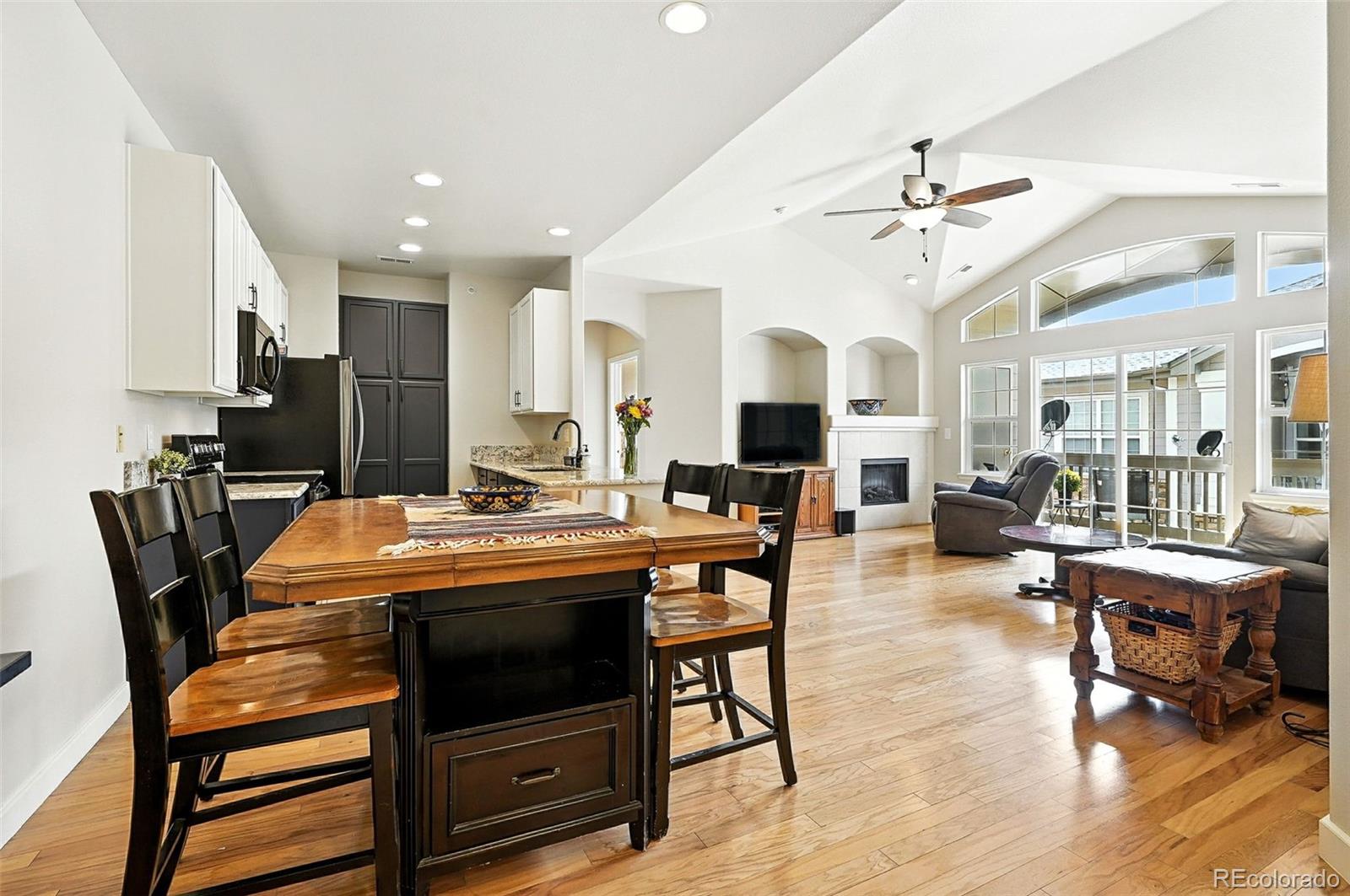 Sawgrass Castle Rock Condo / Townhome | MLS #: 48209321575  Olympia Circle 308, Castle Rock Beds: 2 Baths: 2 Price: $355,000