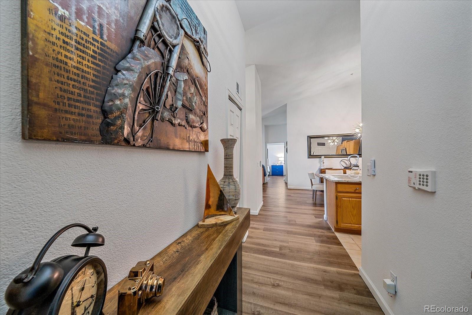 Cambridge In The Foothills Littleton Condo / Townhome | MLS #: 158855212288 W Dorado Place 301, Littleton Beds: 3 Baths: 2 Price: $369,900
