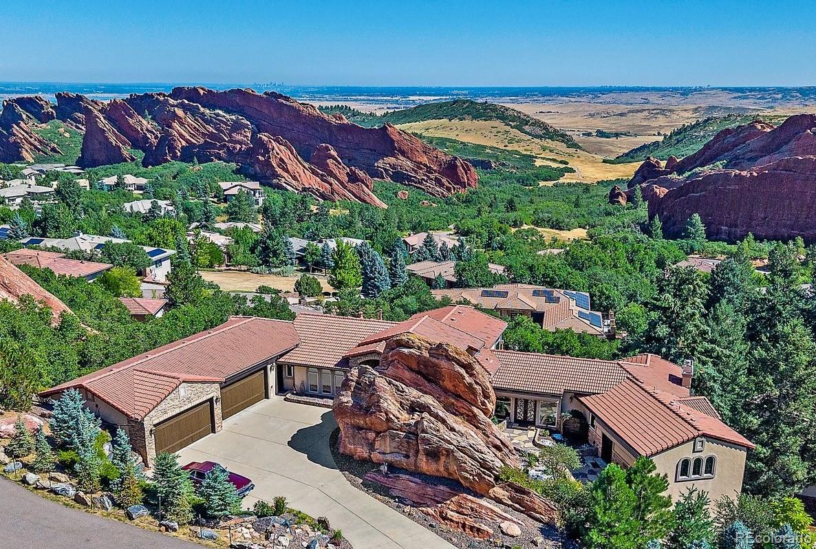 10153  thunder run, Littleton sold home. Closed on 2026-02-13 for $1,600,000.