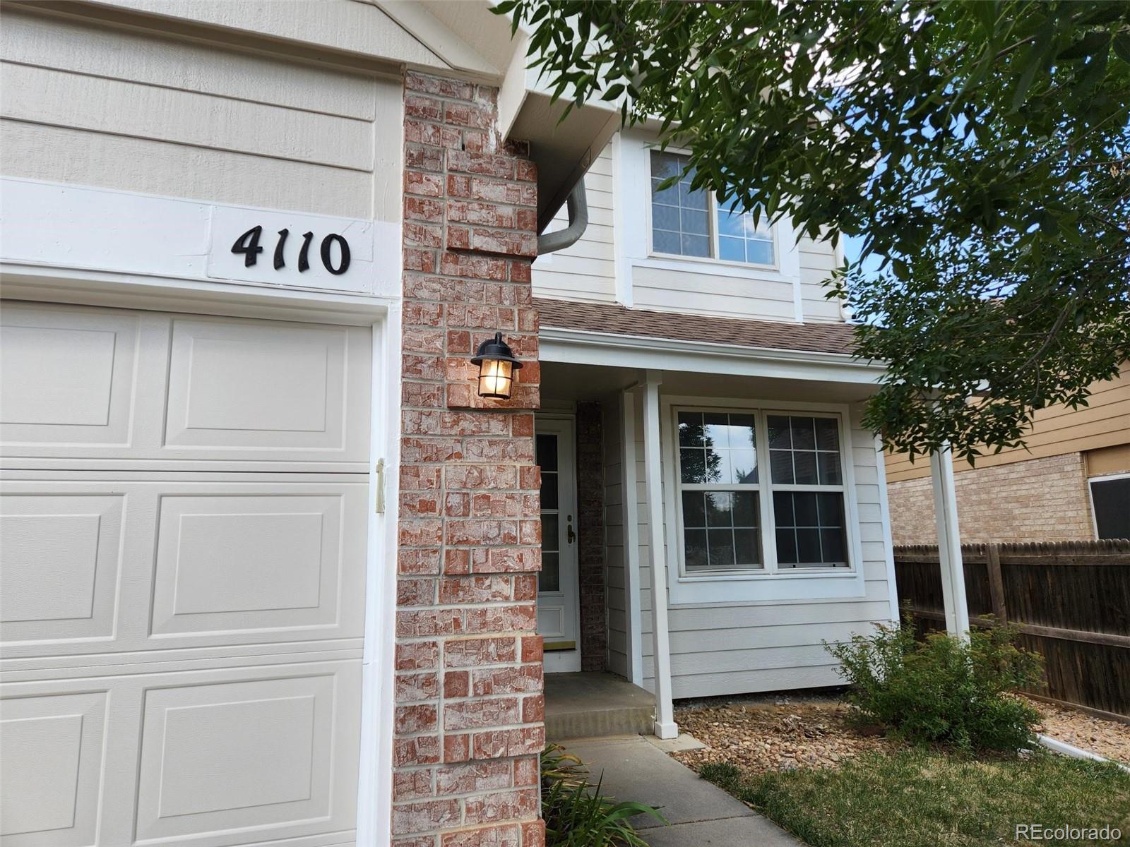 Spring Creek Meadows Aurora Home | MLS #: 27007984110 S Ireland Court, Aurora Beds: 3 Baths: 2 Price: $442,900
