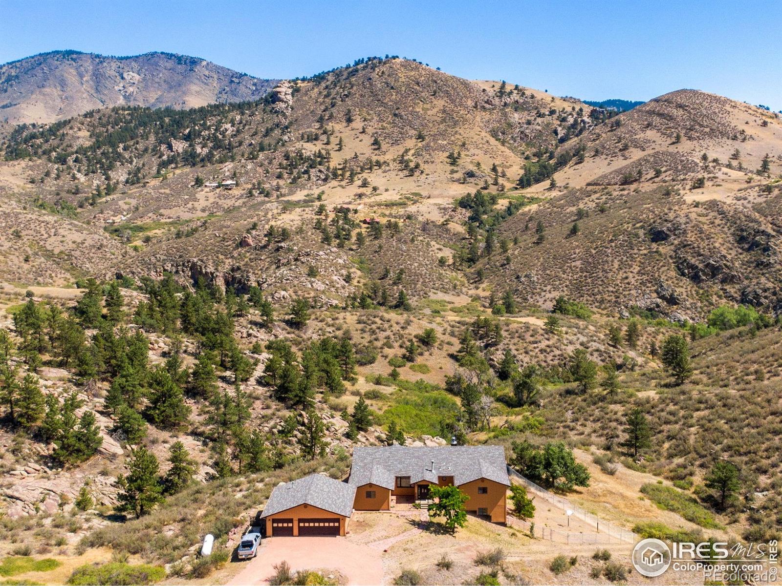  Lyons Home | MLS #: 45678910418781190  Lonestar Road, Lyons Beds: 5 Baths: 5 Price: $850,000
