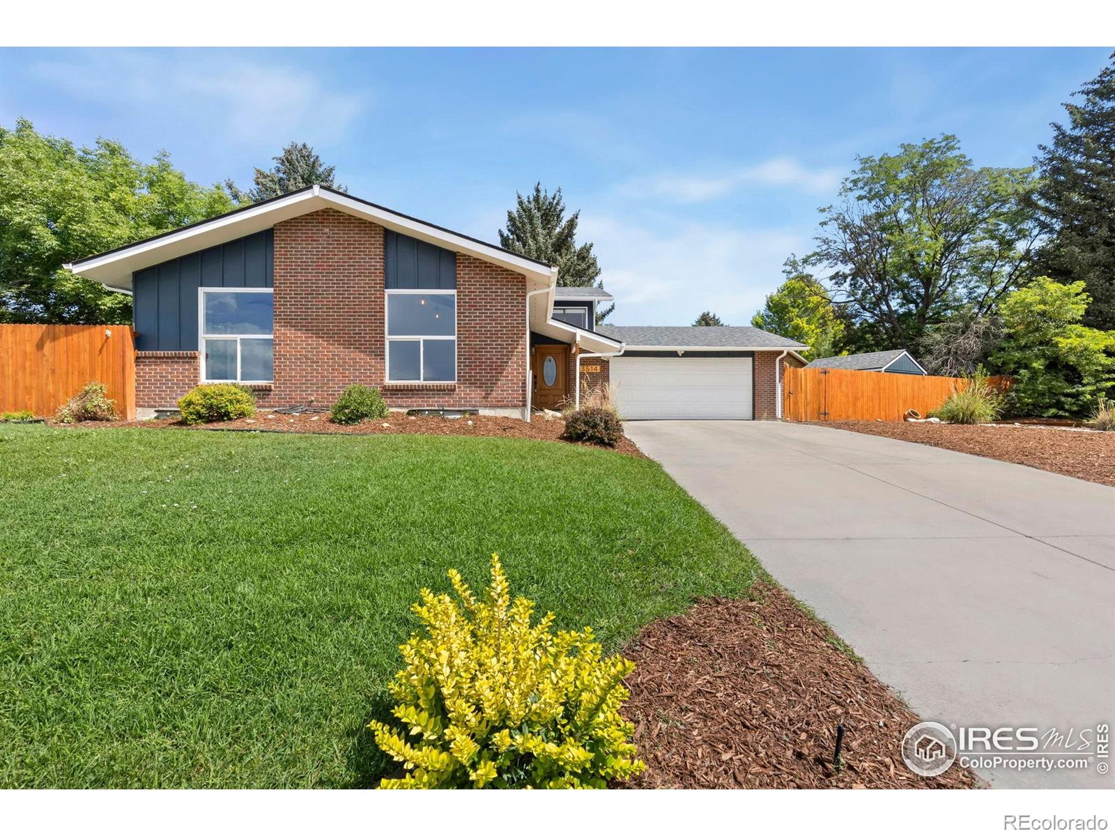 Longmont Estates Longmont Home | MLS #: 45678910418983514  Mountain View Avenue, Longmont Beds: 5 Baths: 4 Price: $669,000