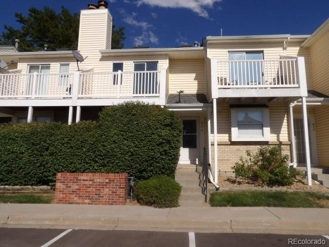 956 s pitkin court, Aurora sold home. Closed on 2025-11-10 for $215,000.