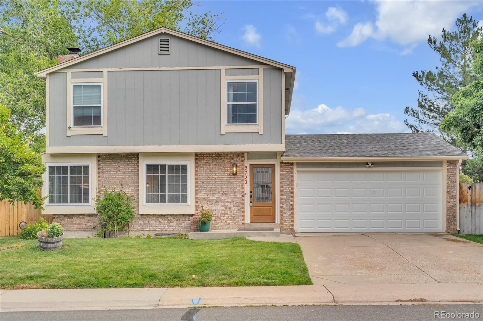 Foothill Green Littleton Home | MLS #: 69884405722 S Pierson Street, Littleton Beds: 3 Baths: 3 Price: $530,000