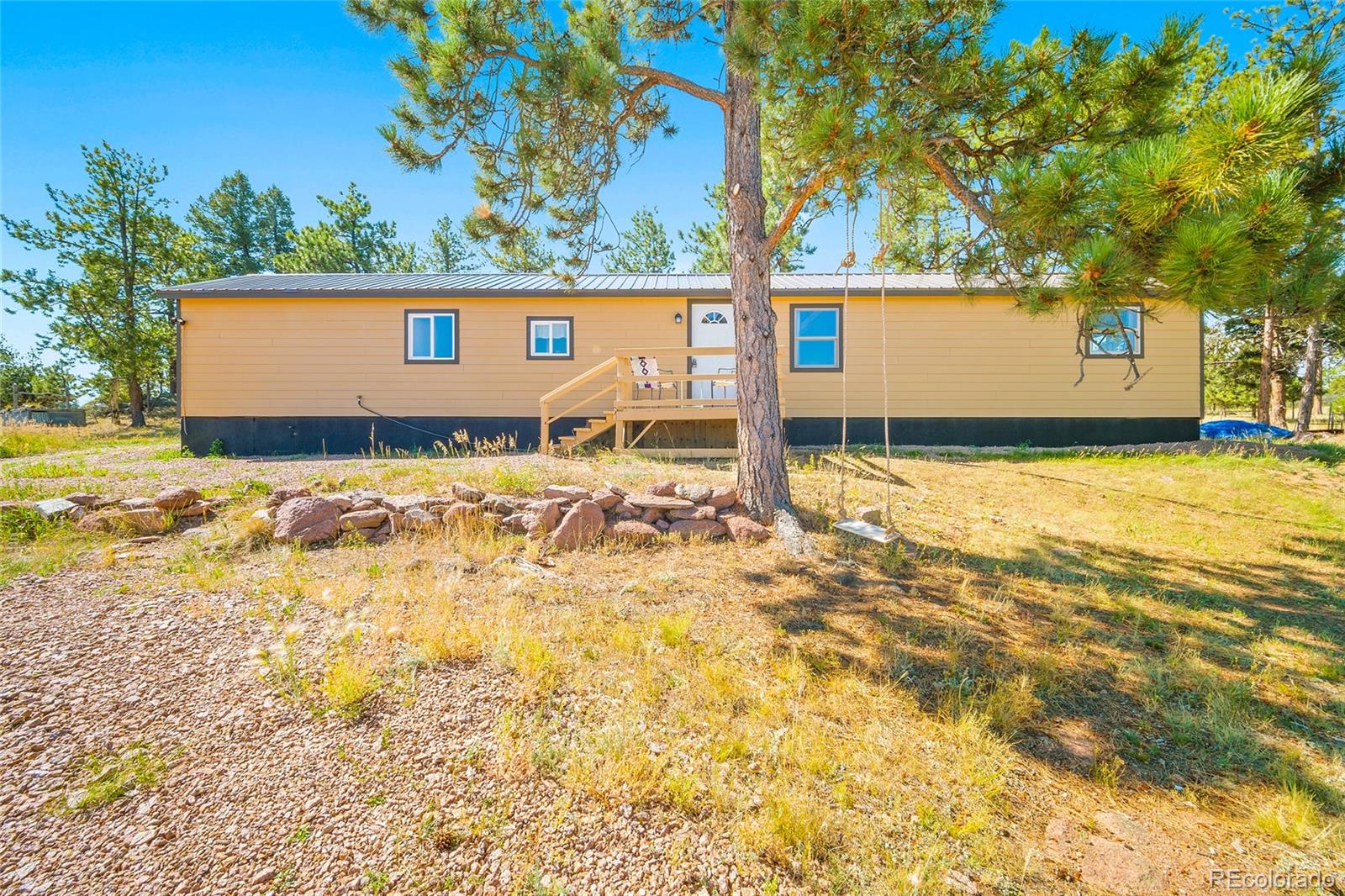 Navajo Mountain Mesa Florissant Home | MLS #: 250092955  Arapahoe Drive, Florissant Beds: 2 Baths: 2 Price: $300,000