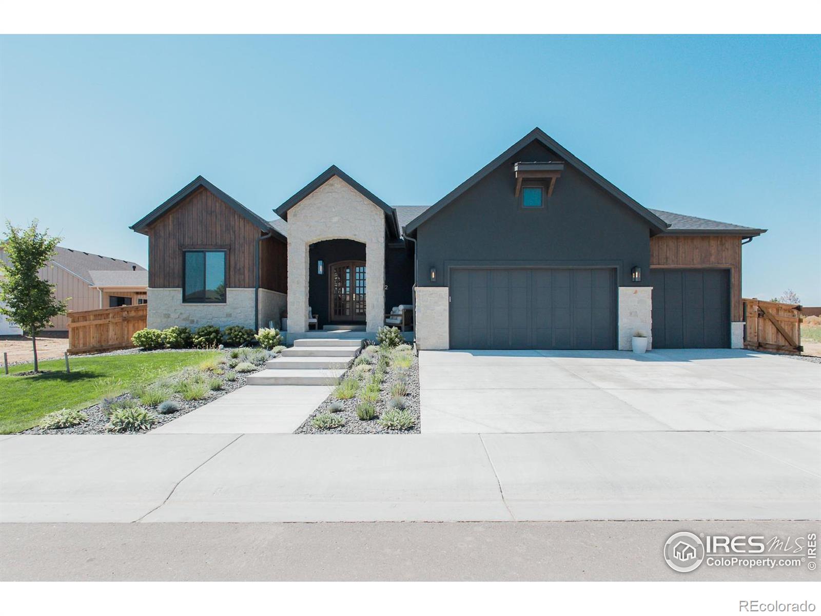 Greenspire Windsor Home | MLS #: 4567891042013822  Clydesdale Drive, Windsor Beds: 5 Baths: 4 Price: $1,149,000