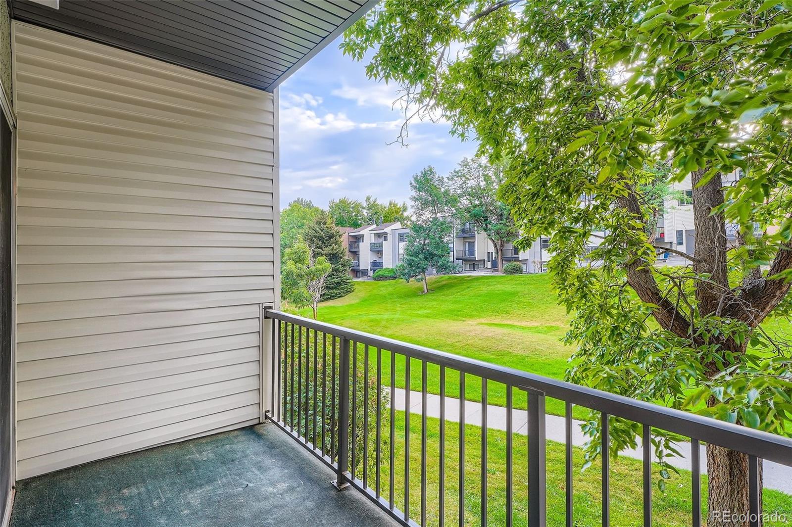 Golden Ridge Golden Condo / Townhome | MLS #: 86151251350  Golden Circle 205, Golden Beds: 2 Baths: 1 Price: $285,000