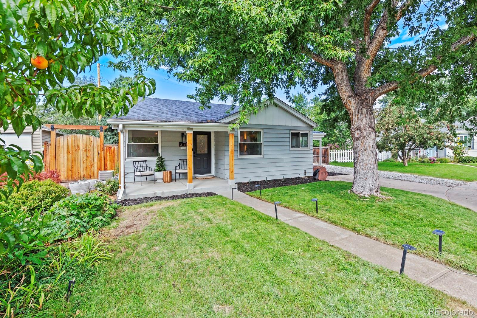 Old Littleton Littleton Home | MLS #: 73845302171 W Fair Circle, Littleton Beds: 3 Baths: 2 Price: $610,000