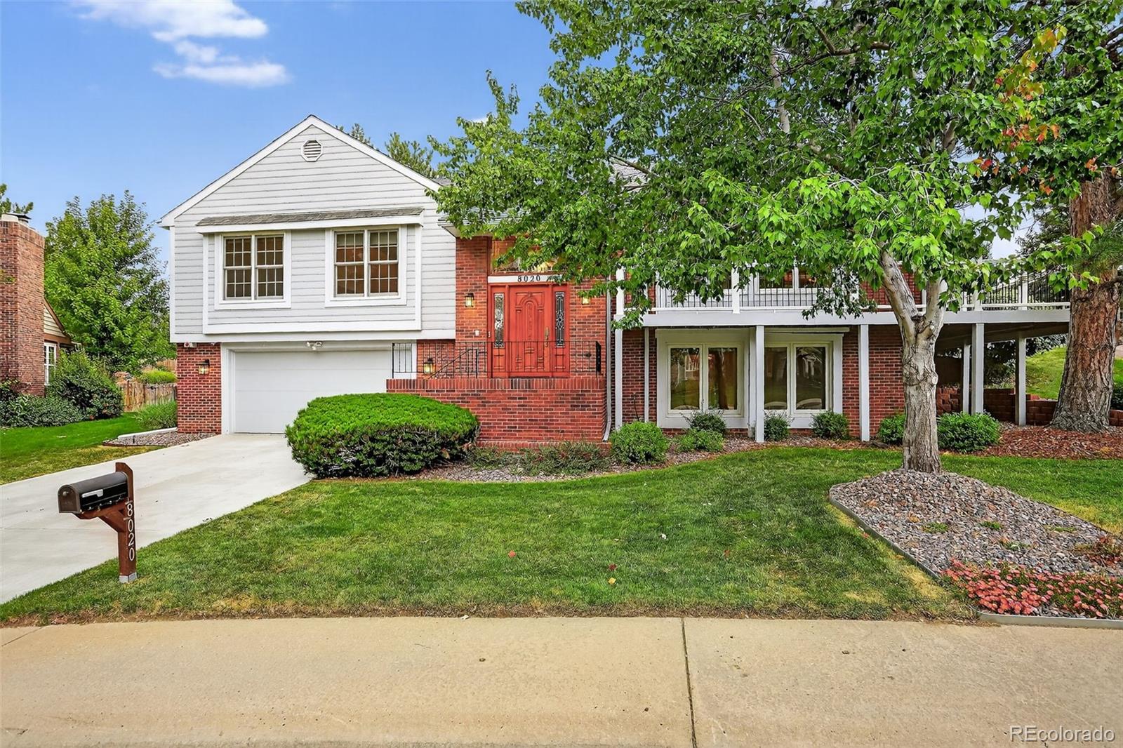 Foxridge Centennial Home | MLS #: 42618398020 S Oneida Court, Centennial Beds: 4 Baths: 3 Price: $1,250,000