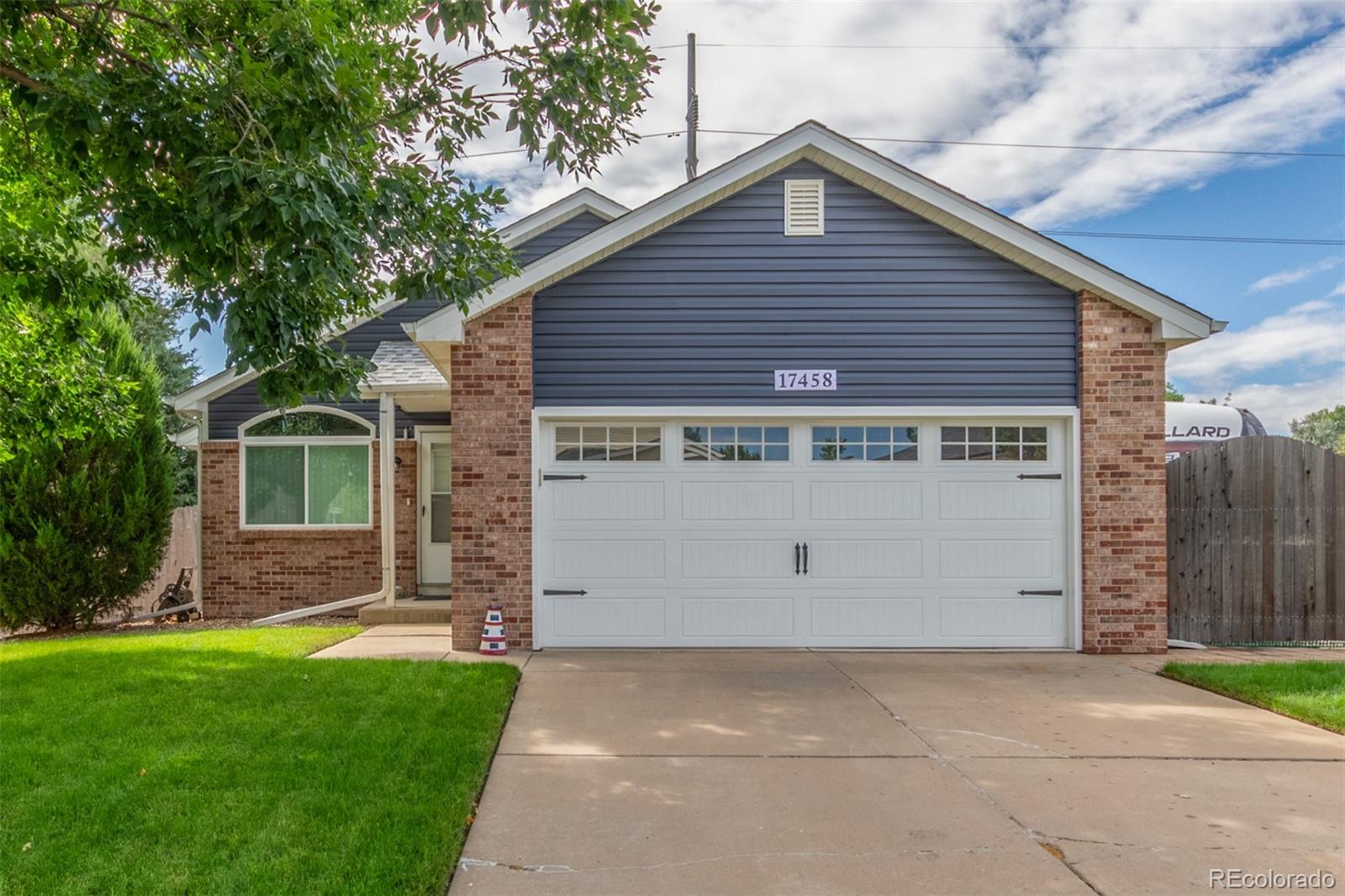 Summer Valley Aurora Home | MLS #: 434668217458 E Bellewood Circle, Aurora Beds: 4 Baths: 3 Price: $580,000