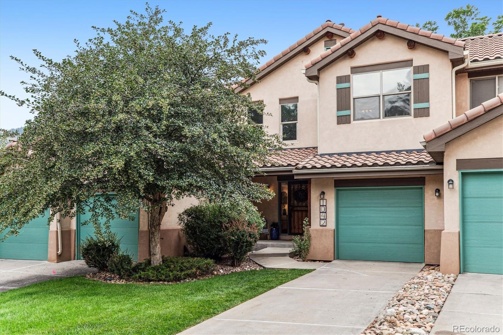  Golden Condo / Townhome | MLS #: 50723241042  Cottonwood Circle , Golden Beds: 2 Baths: 3 Price: $750,000