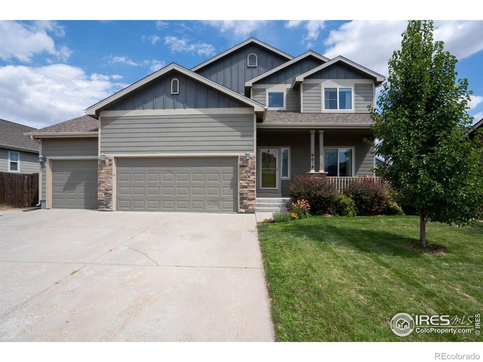  Frederick Home | MLS #: 45678910423679018  Harlequin Circle, Frederick Beds: 4 Baths: 4 Price: $624,900