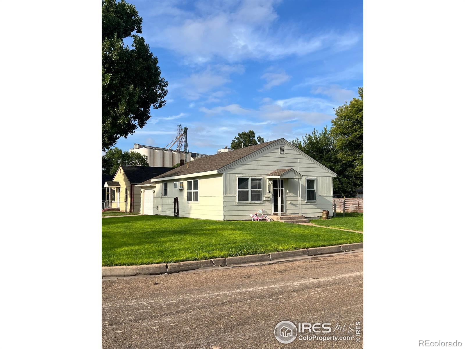 439 w furry street, Holyoke sold home. Closed on 2025-11-07 for $142,500.
