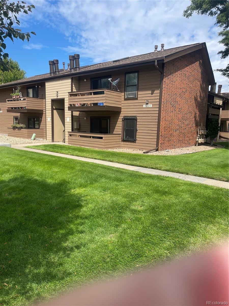 Telegraph Hill Lakewood Condo / Townhome | MLS #: 31277377020 W 20th Avenue 103, Lakewood Beds: 1 Baths: 1 Price: $250,000