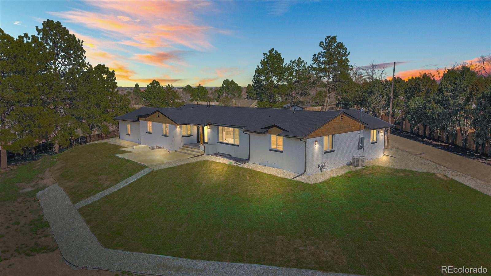 6766  zenobia loop, Westminster sold home. Closed on 2025-11-14 for $970,000.