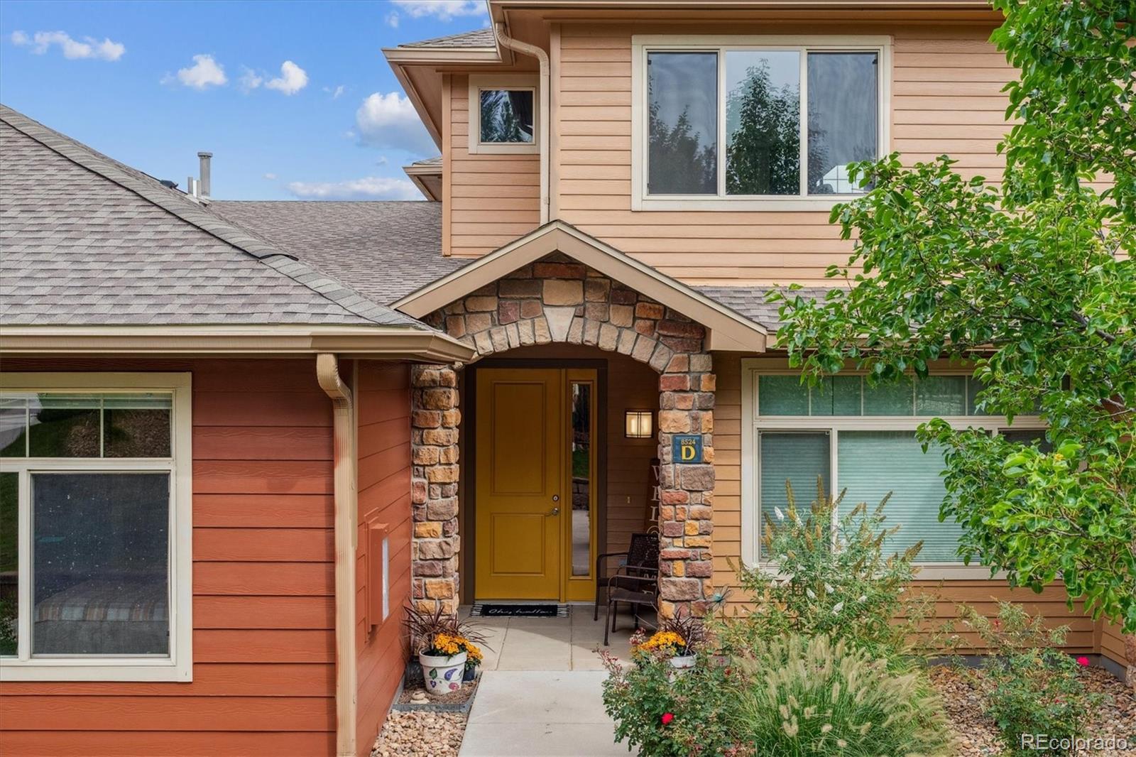 Palomino Park Highlands Ranch Condo / Townhome | MLS #: 97345708524  Gold Peak Drive D, Highlands Ranch Beds: 2 Baths: 2 Price: $524,000