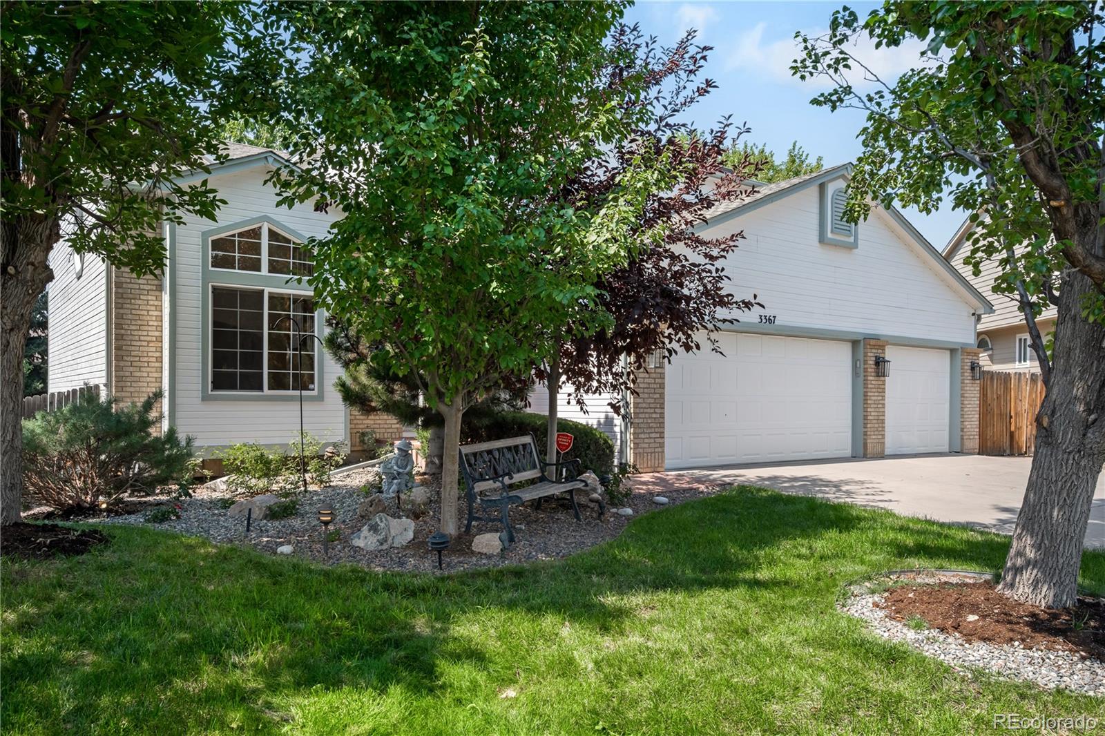 Holiday Hills Aurora Home | MLS #: 54479413367 S Argonne Court, Aurora Beds: 5 Baths: 4 Price: $629,000
