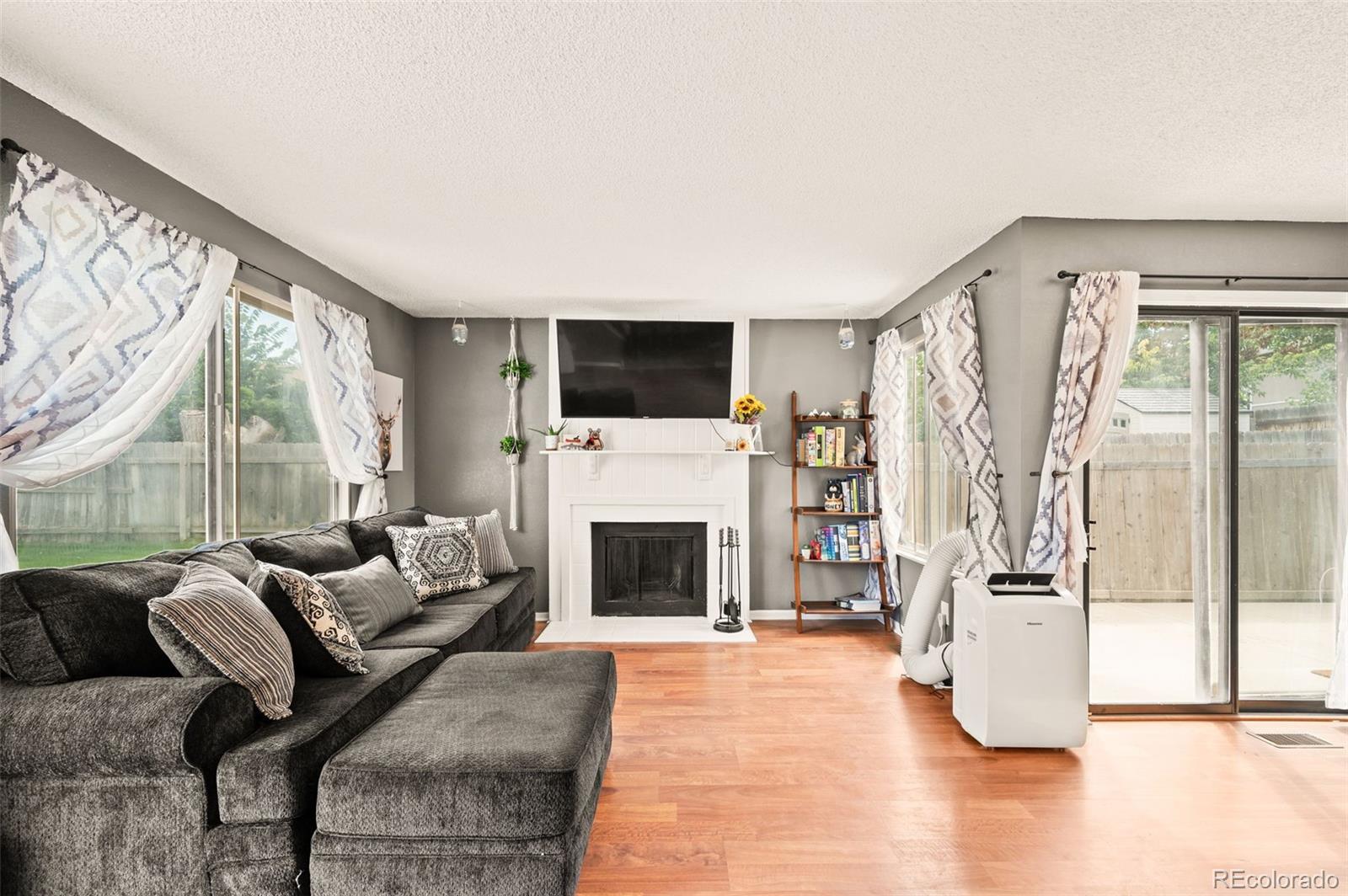 Sunburst Aurora Condo / Townhome | MLS #: 738242416396 E Rice Place B, Aurora Beds: 3 Baths: 2 Price: $364,000