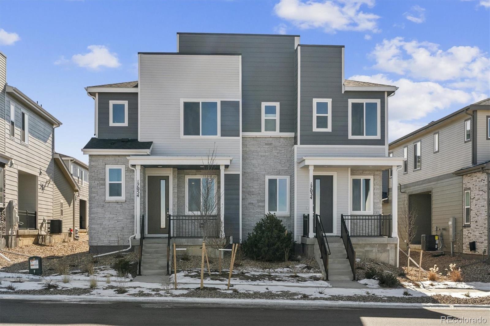 Buckley Yard Aurora Home | MLS #: 376947417054 E Virginia Avenue, Aurora Beds: 3 Baths: 3 Price: $469,950