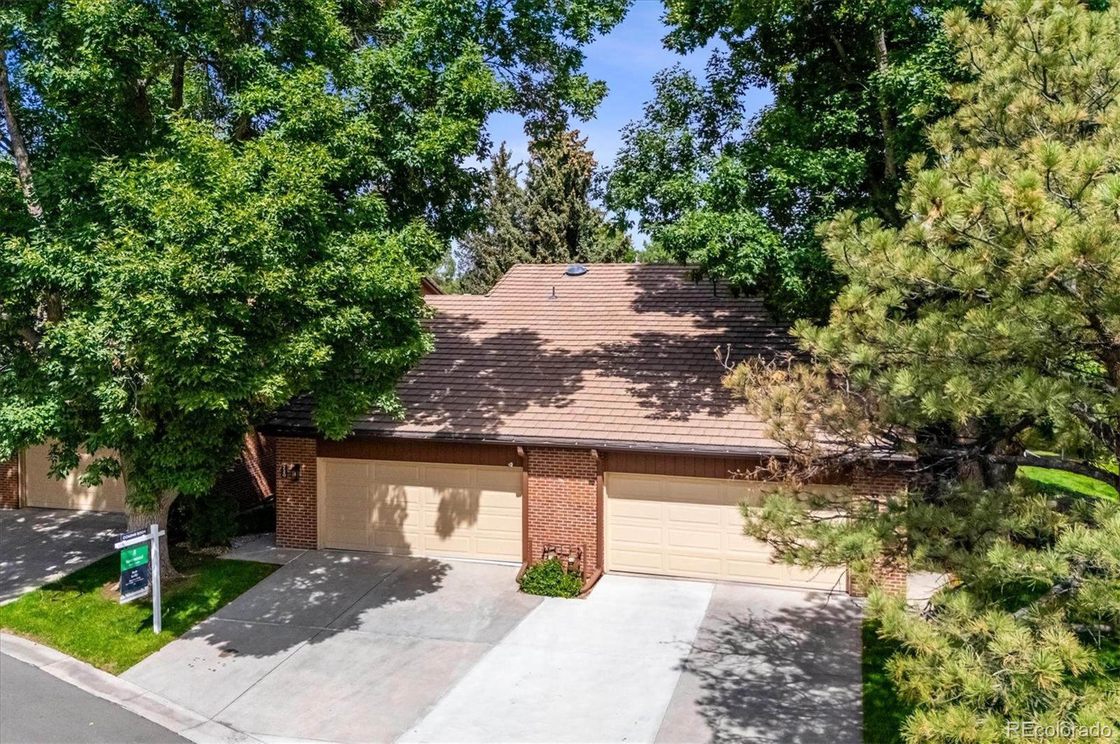 Pinehurst Village Denver Condo / Townhome | MLS #: 88221646325 W Mansfield Avenue 220, Denver Beds: 3 Baths: 3 Price: $725,000