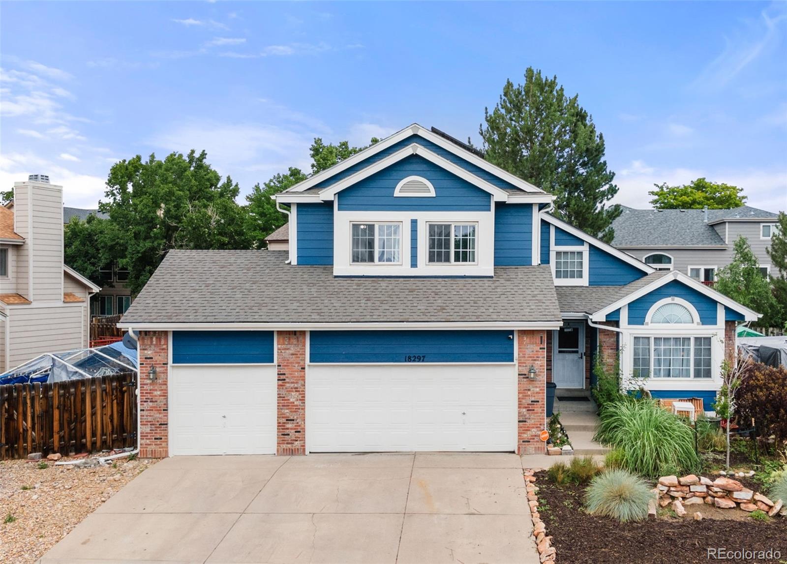Country Lane Aurora Home | MLS #: 467973318297 E Baker Place, Aurora Beds: 5 Baths: 4 Price: $550,000