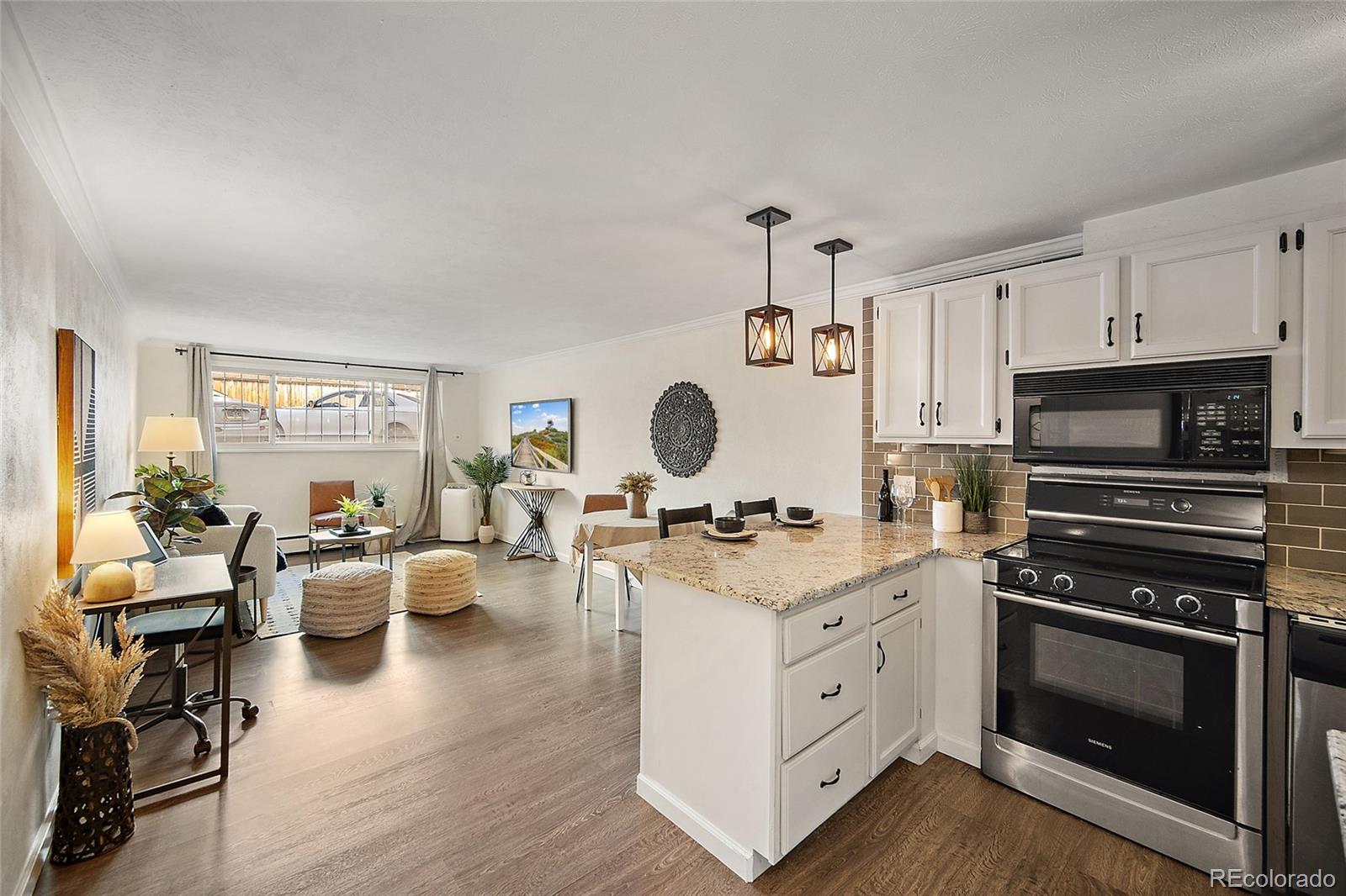 Capitol Denver Condo / Townhome | MLS #: 54142111243 N Washington Street 105, Denver Beds: 1 Baths: 1 Price: $215,000