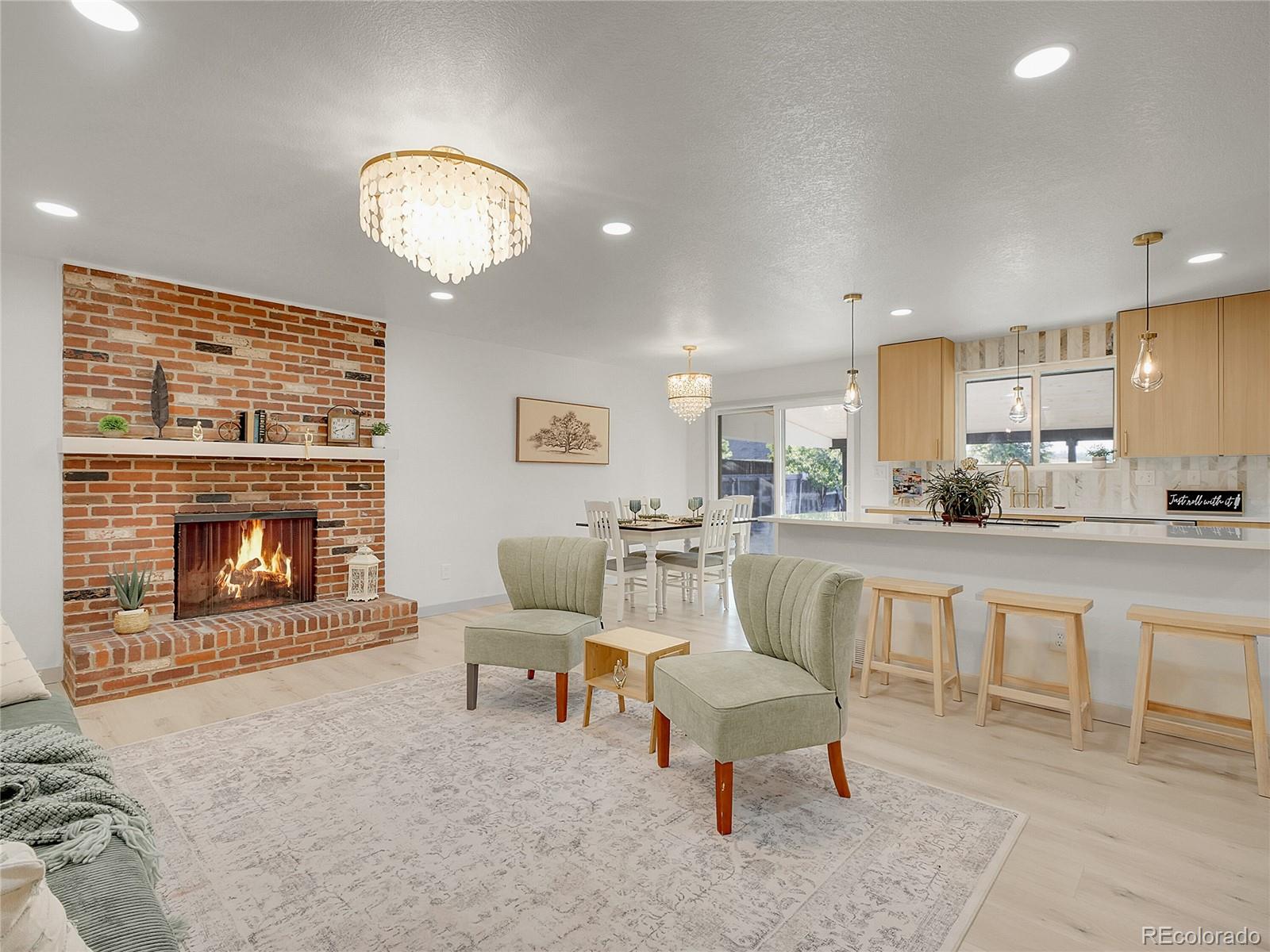 Lochwood Lakewood Home | MLS #: 435228410353 W Arkansas Drive, Lakewood Beds: 4 Baths: 4 Price: $699,900