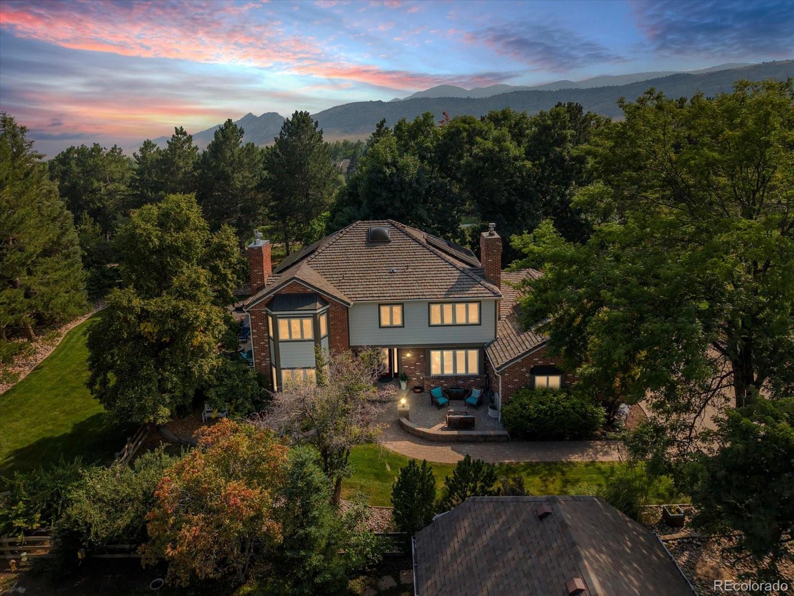 Ken Caryl Ranch Littleton Home | MLS #: 41052927646 S Bear Mountain, Littleton Beds: 4 Baths: 4 Price: $1,300,000
