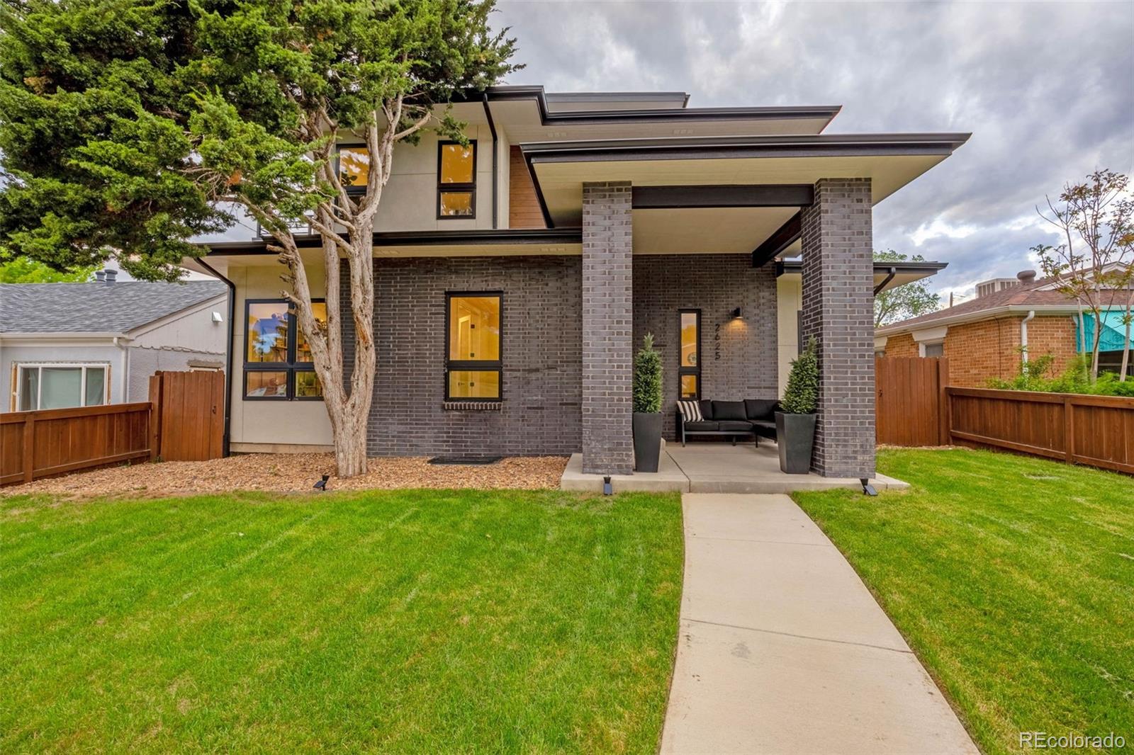 Ashleys Denver Home | MLS #: 75078332625 N Steele Street, Denver Beds: 5 Baths: 6 Price: $1,650,000