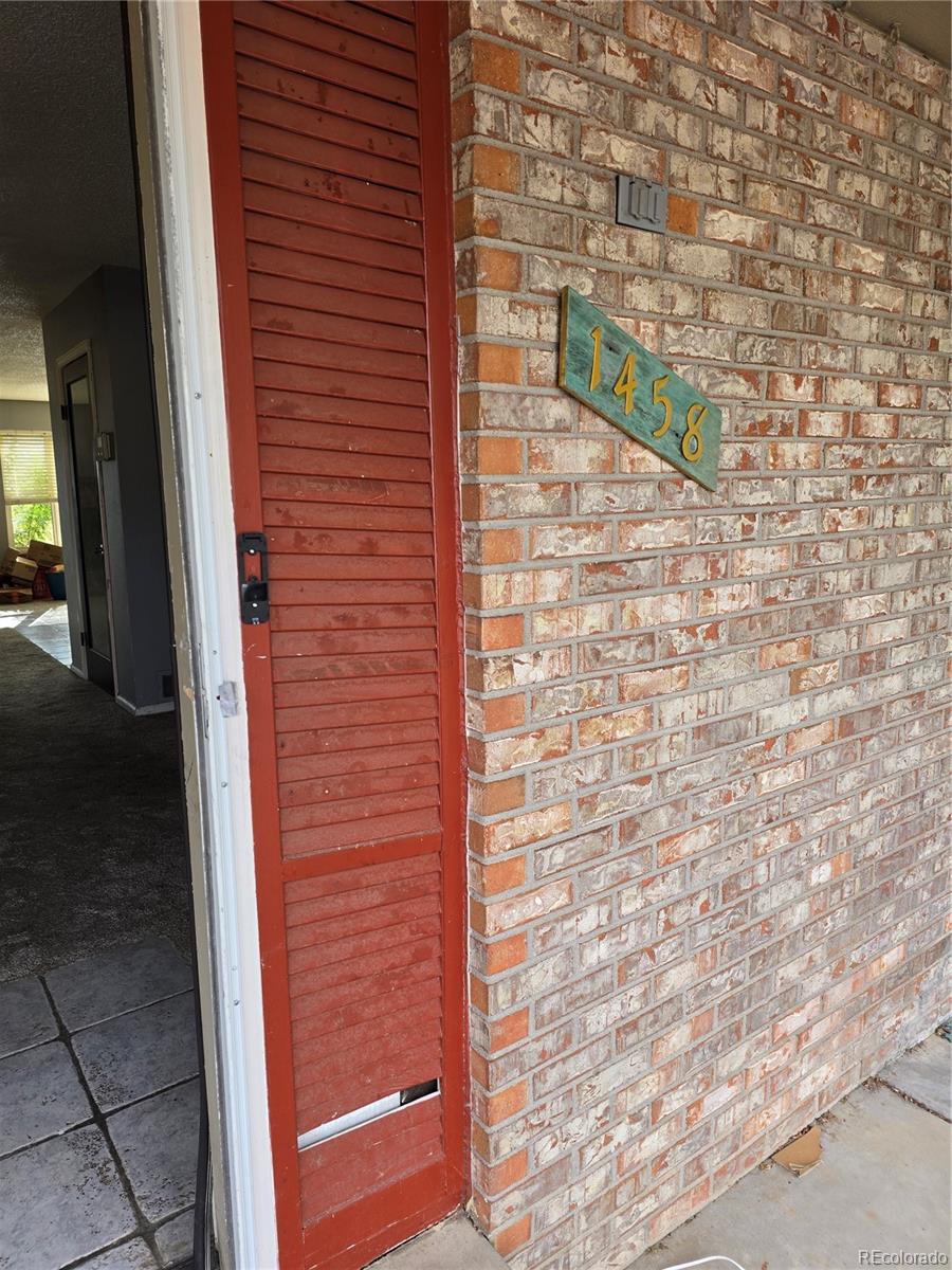 Aurora Highlands Aurora Home | MLS #: 41742791458 S Zeno Way, Aurora Beds: 3 Baths: 2 Price: $399,000