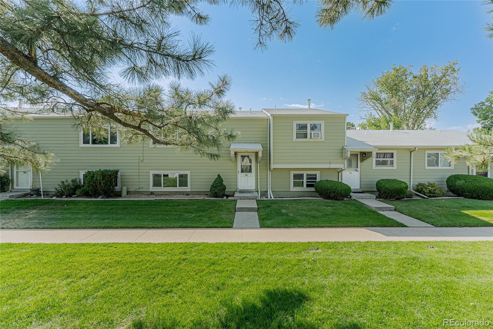 5721 w 92 avenue, Westminster sold home. Closed on 2025-11-07 for $359,500.